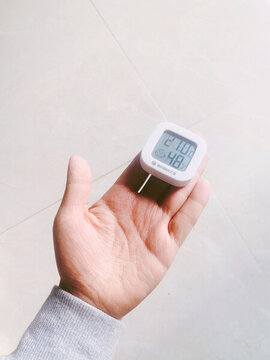 迷你溫度計(jì)