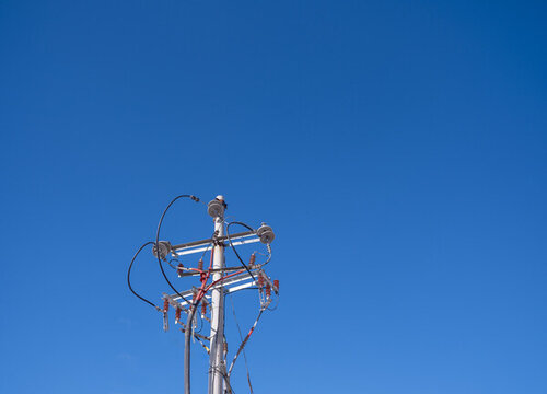 輸電線路高壓鐵塔