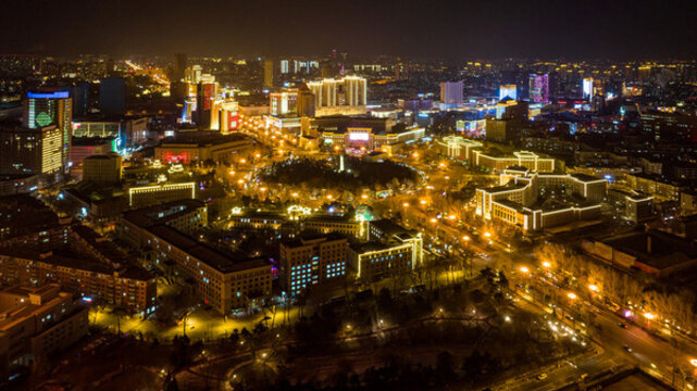 中國(guó)長(zhǎng)春春節(jié)夜晚的城區(qū)景觀