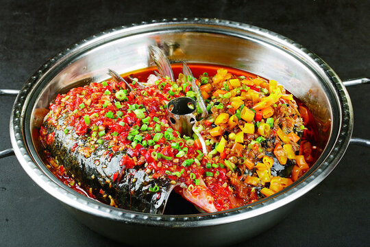 汽鍋蒸魚(yú)頭