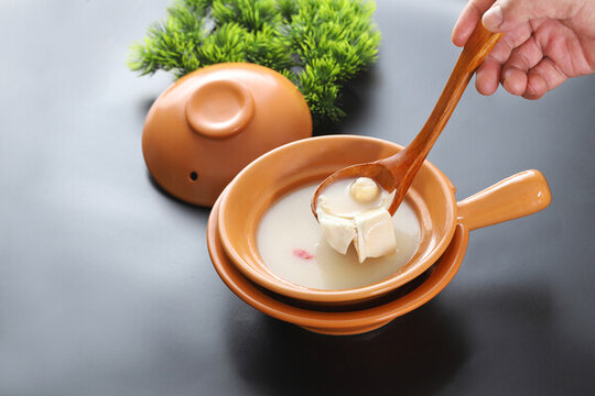 特色魚鰾湯