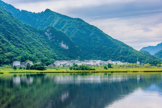 中國湖北神農(nóng)架大九湖風光