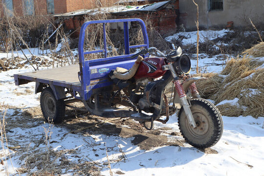 三輪車