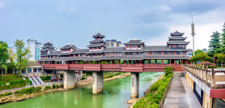 中國(guó)湖北恩施風(fēng)雨橋