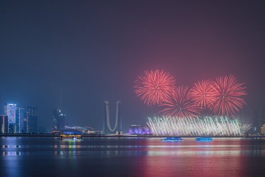 杭州亞運(yùn)奧體中心夜景
