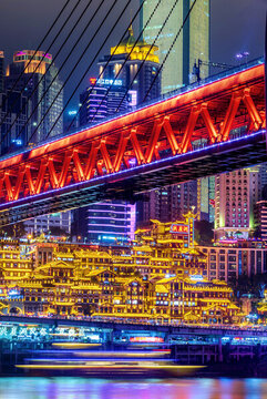 中國重慶洪崖洞千廝門大橋夜景