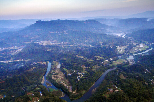 龍沱村