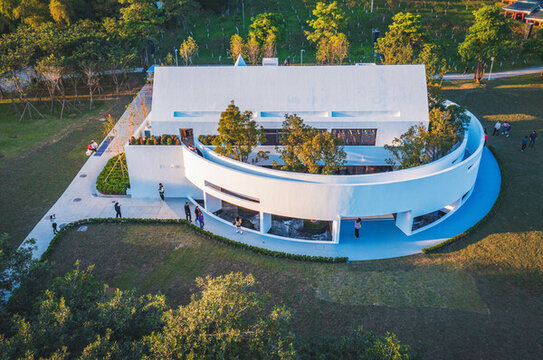 香山書房