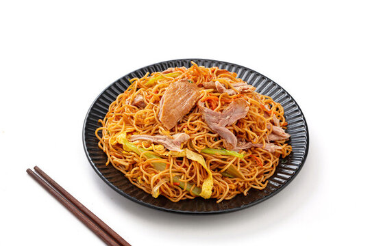 鴨腿肉蛋炒面