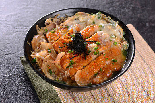 豬扒蓋飯
