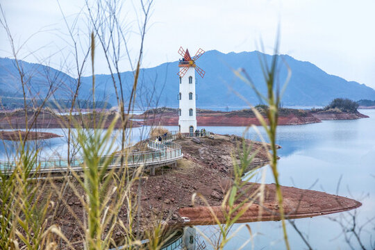 千島湖燈塔特寫(xiě)