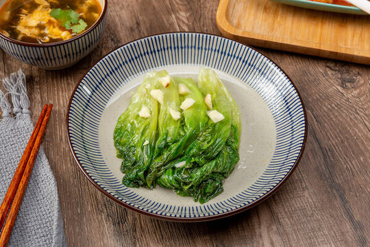 白灼生菜