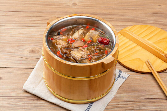 茶樹菇排骨湯
