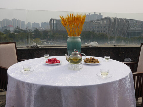 觀景臺(tái)餐桌