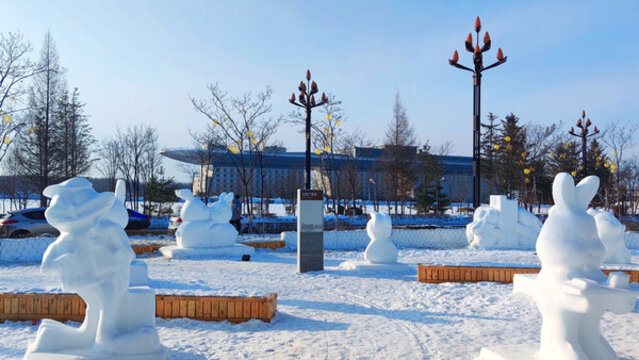 雪人雕塑