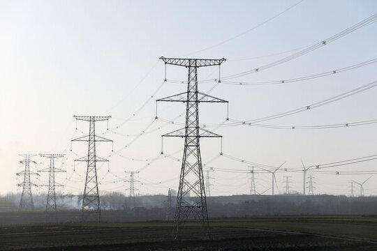輸電塔