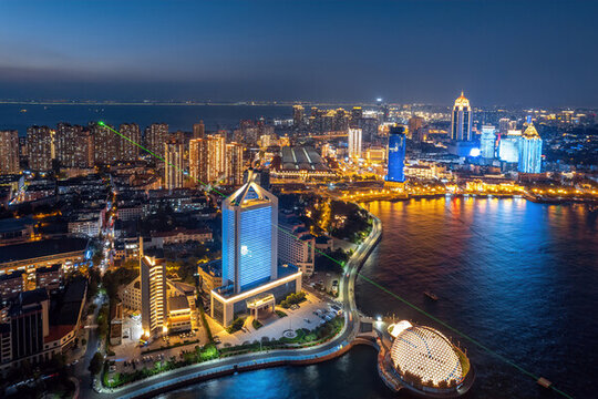 航拍青島前海一線夜景