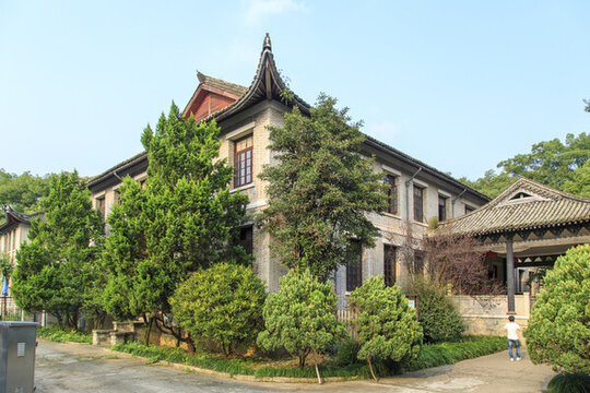 寧波奉化溪口武嶺學(xué)校