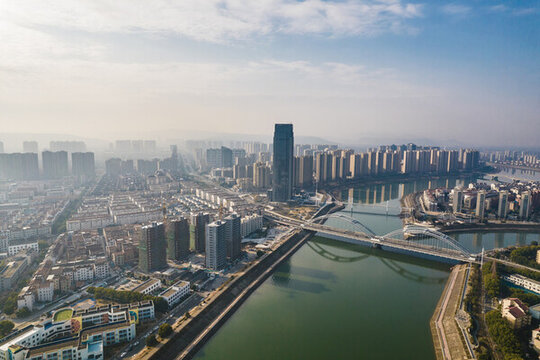 嵊州剡溪兩岸城市風(fēng)光航拍