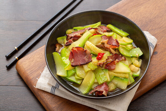 臘肉炒筍瓜
