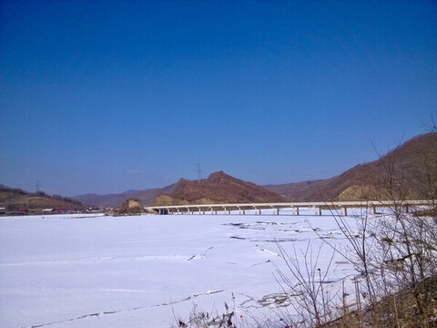 小孤山跨庫(kù)大橋