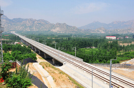 津秦鐵路客運(yùn)專線