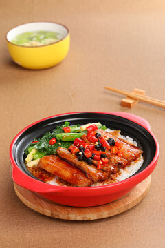 紅燒帶魚砂鍋飯