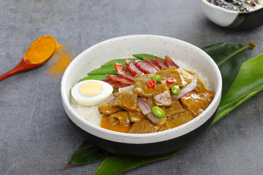 咖喱肉片飯