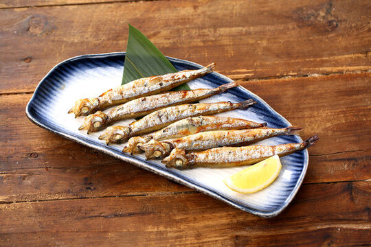 鹽烤多春魚