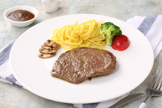 黑椒牛排意面