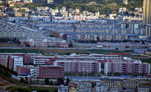 東陸高中