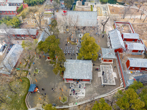 濟南靈巖寺