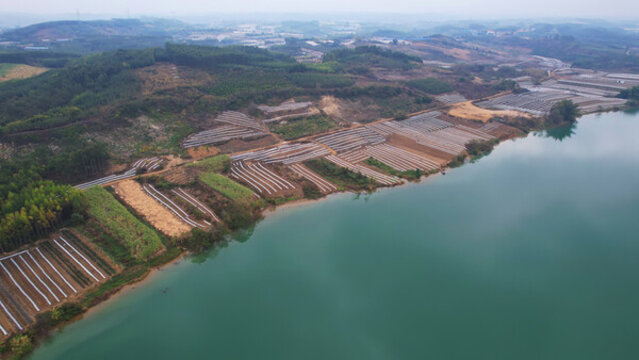 廣西漓江沿岸風(fēng)景