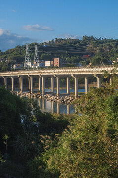 東溪上的橋