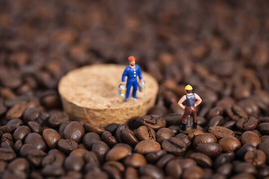 微缩创意咖啡豆素材图片