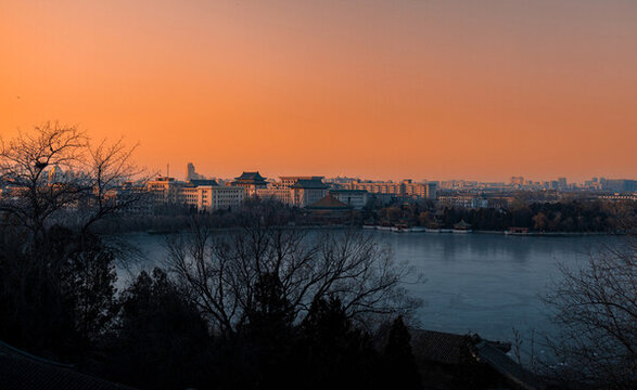 靜待夕陽(yáng)
