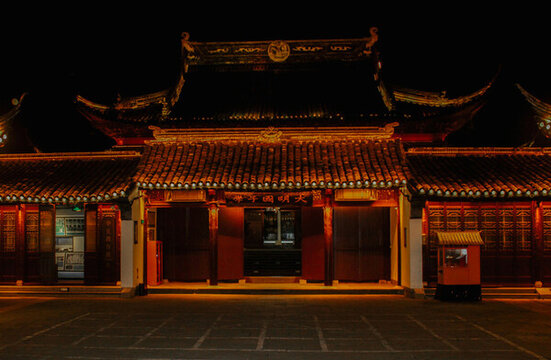 古鎮(zhèn)夜景
