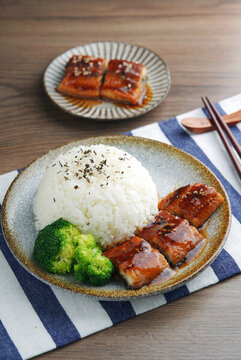 鰻魚飯