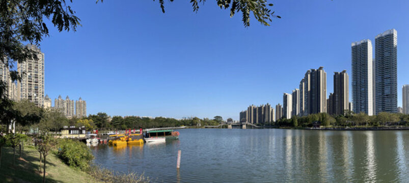 一線湖景住宅小區(qū)