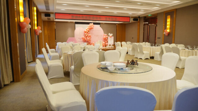 帶顯示屏的宴會(huì)廳