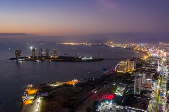 航拍海南三亞鳳凰島夜景夜幕