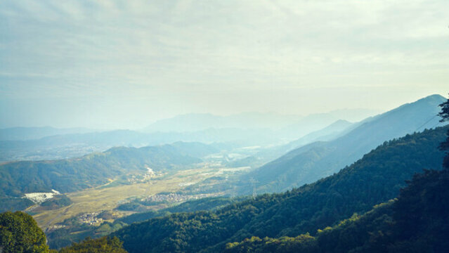 陽安圣山峰頂風(fēng)光東南高圳寨村