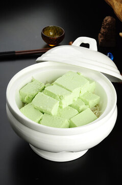 鮑汁扣翡翠豆腐