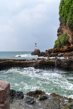 北海潿洲島海邊燈塔