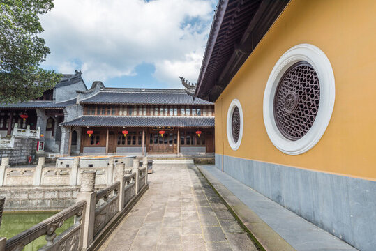 寧波溪口古建筑寺廟