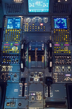 空客A320飛機(jī)駕駛艙