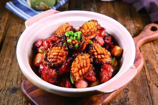 鮑魚(yú)燜雞