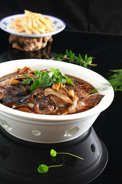 魚(yú)頭泡餅