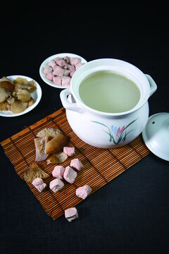 竹茸菇湯
