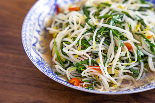 韭菜炒豆芽
